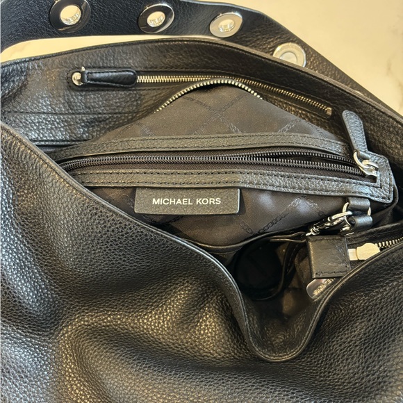Michael Kors leather hobo bag - Picture 3 of 4